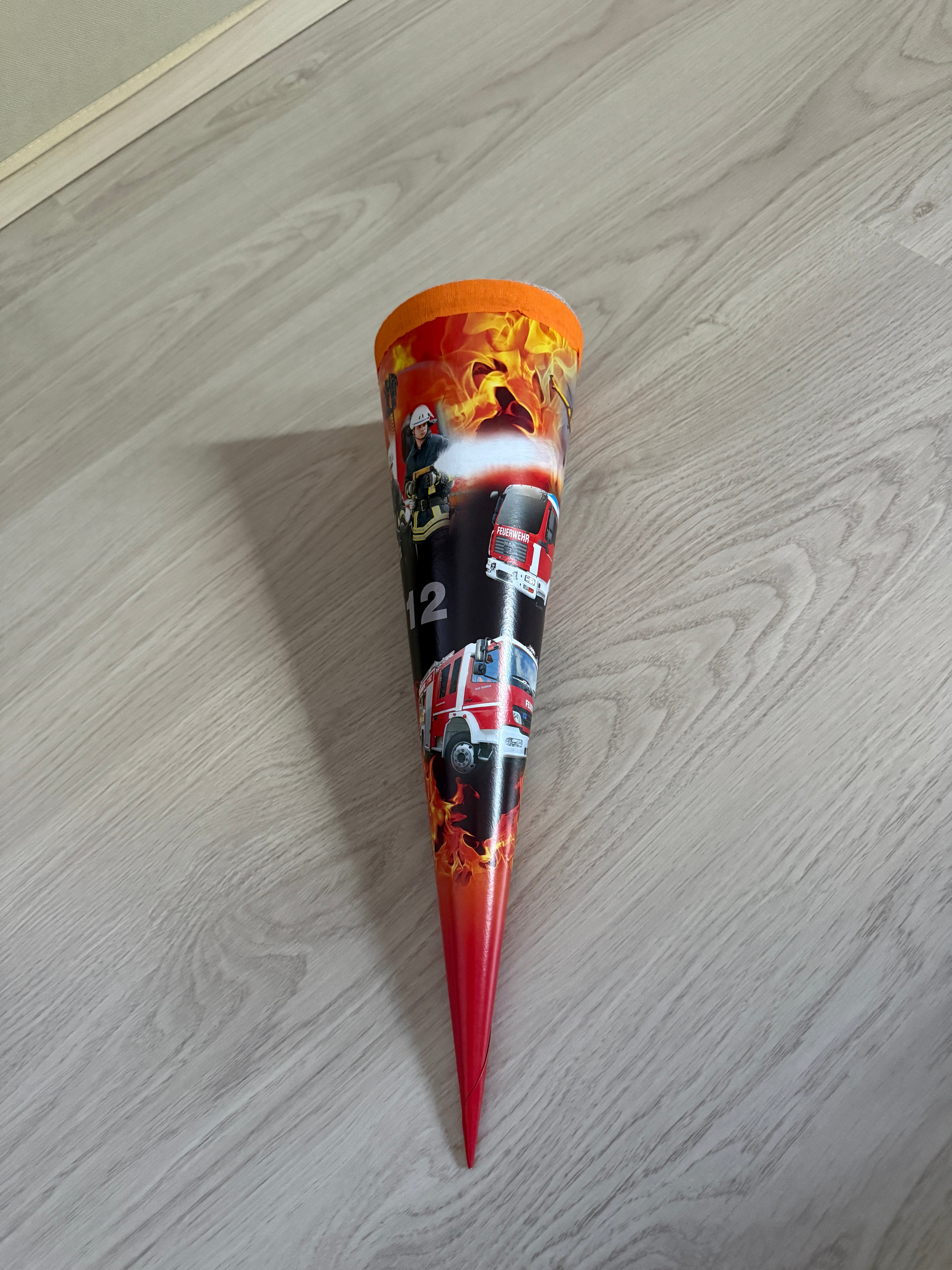 💖 Kawaii Schultüte (35 cm) + 1 Surprise Scoops 🎀
