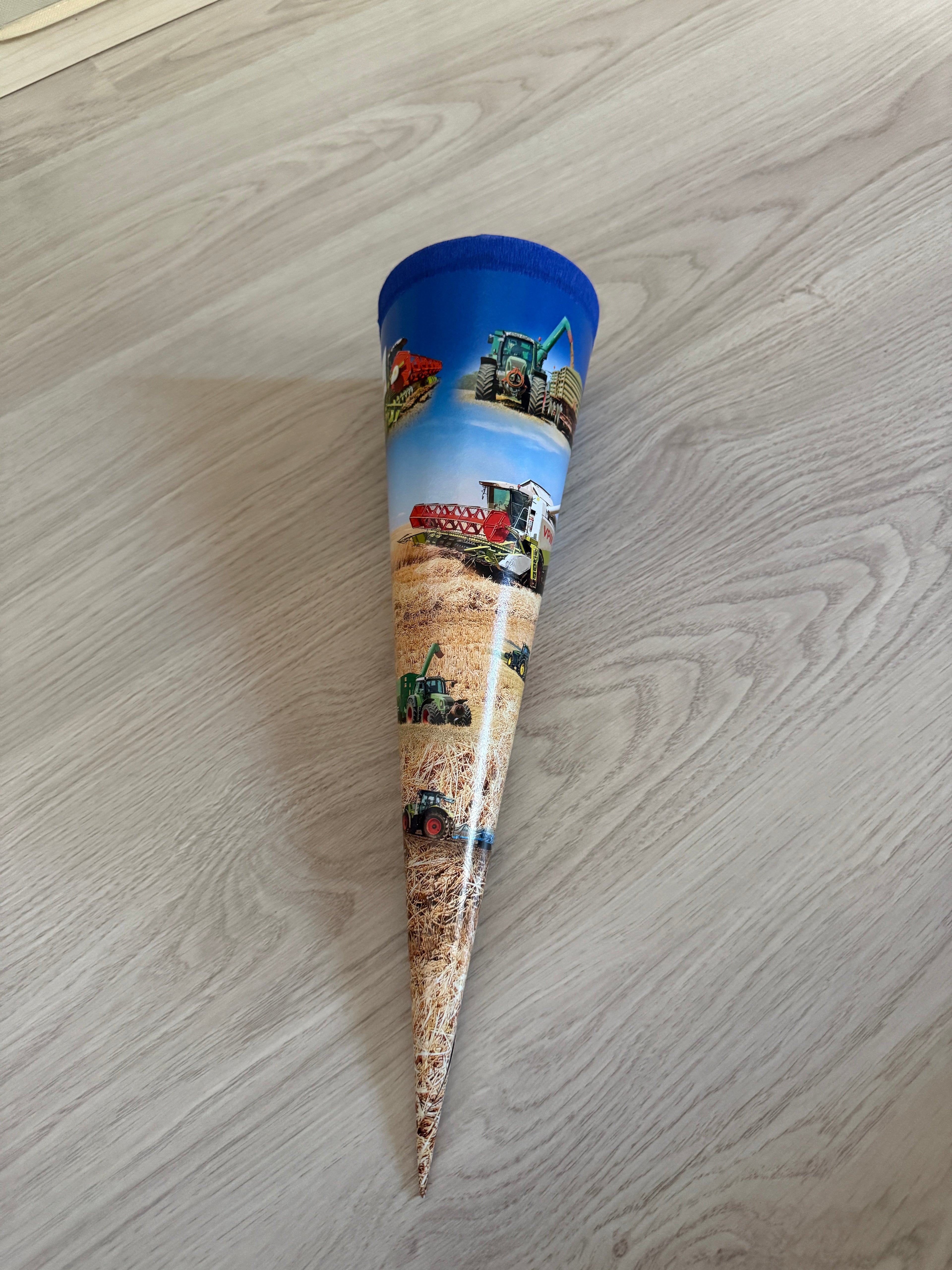 💖 Kawaii Schultüte (35 cm) + 1 Surprise Scoops 🎀
